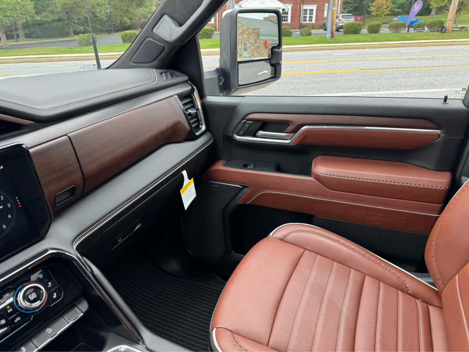 Used 2024 GMC Sierra 2500 Denali Ultimate w/ Max Trailering Package AWD/4WD image 21