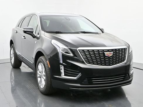 New 2025 Cadillac XT5 Luxury image 8