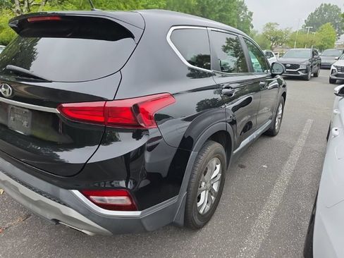 Used 2020 Hyundai Santa Fe SE FWD image 3