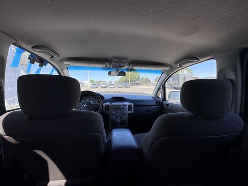Used 2004 Mitsubishi Endeavor LS AWD/4WD image 28