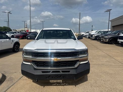 Used 2018 Chevrolet Silverado 1500 W/T w/ WT Convenience Package AWD/4WD image 2