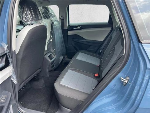 Used 2025 Volkswagen Taos S FWD image 15