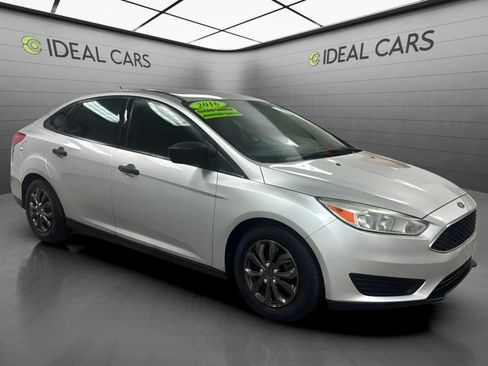 Used 2016 Ford Focus S FWD image 3