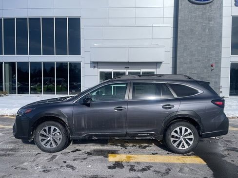 New 2025 Subaru Outback Premium image 8