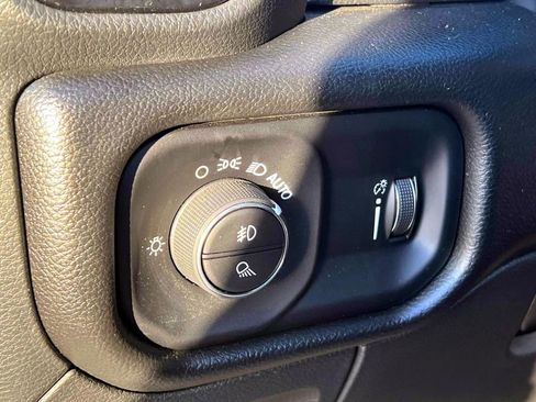 Certified 2023 RAM 1500 Big Horn image 19