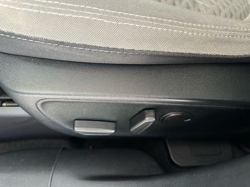 Certified 2020 Ford Escape SE FWD image 28