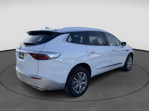Used 2023 Buick Enclave Essence w/ Experience Buick Package image 7