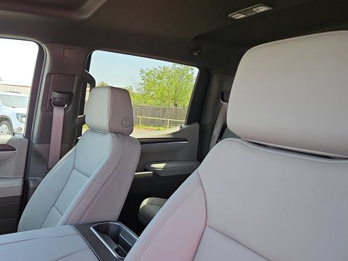 New 2026 GMC Sierra 1500 SLT RWD image 11