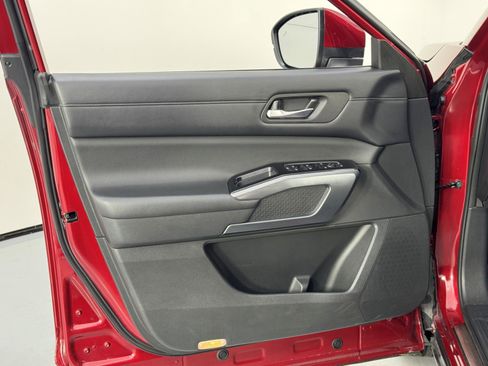 Used 2022 Nissan Pathfinder SL w/ Lighting Package (N92) image 42