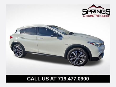 Used 2019 INFINITI QX30 Premium w/ Navigation Package image 1