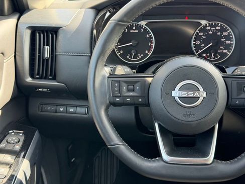 Used 2025 Nissan Pathfinder SL w/ Cargo Package image 22