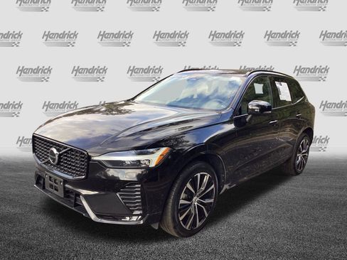 Certified 2023 Volvo XC60 B5 Plus w/ Climate Package image 5