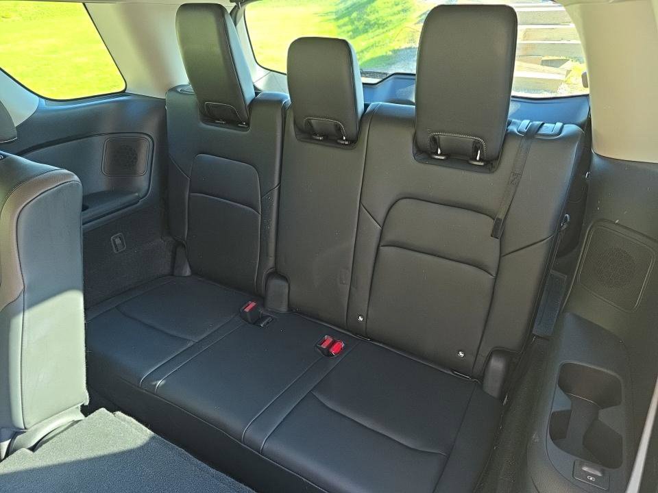 Certified 2025 Nissan Pathfinder Platinum w/ Cargo Package AWD/4WD image 13