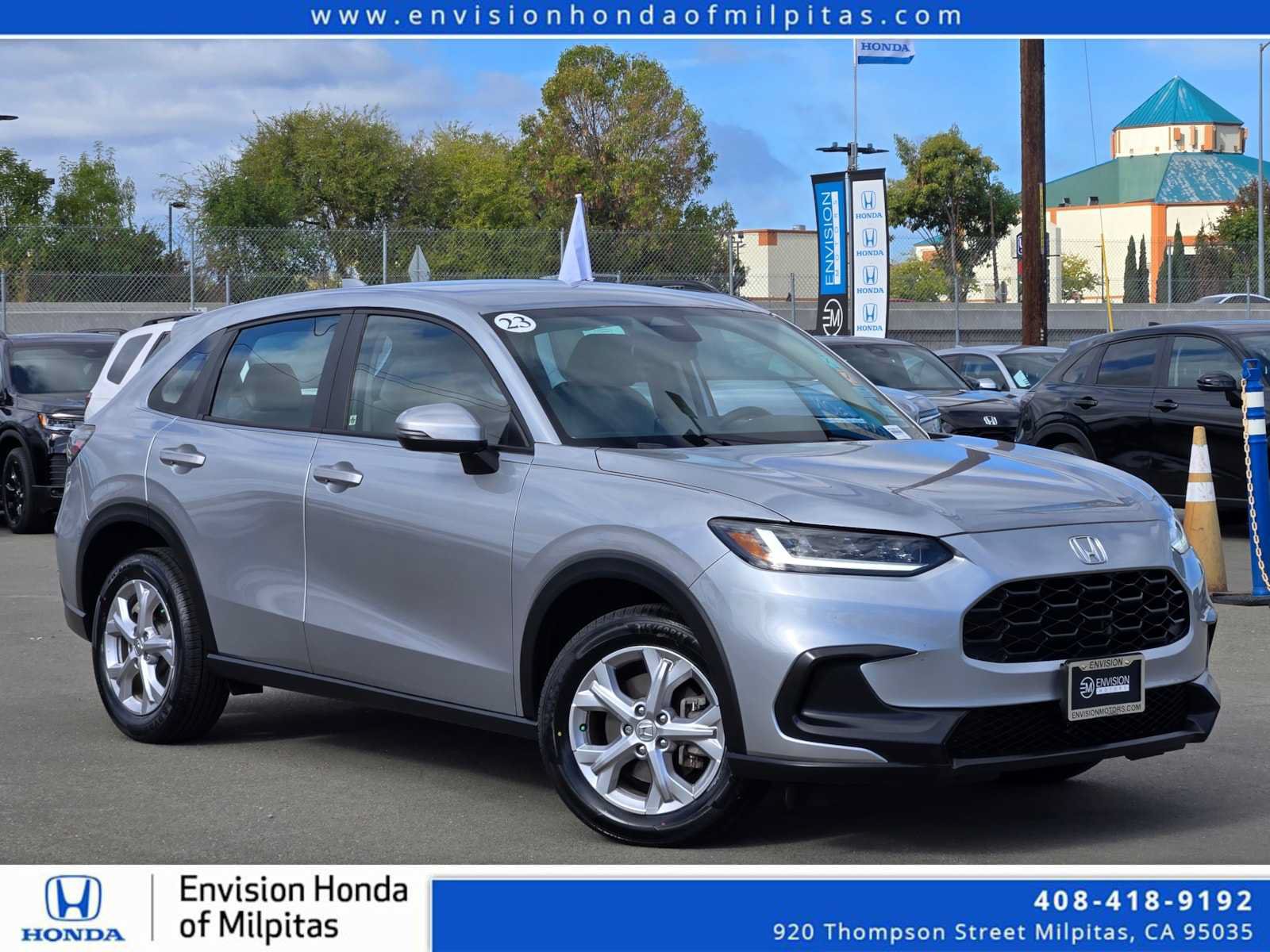 Used 2023 Honda HR-V LX image 1