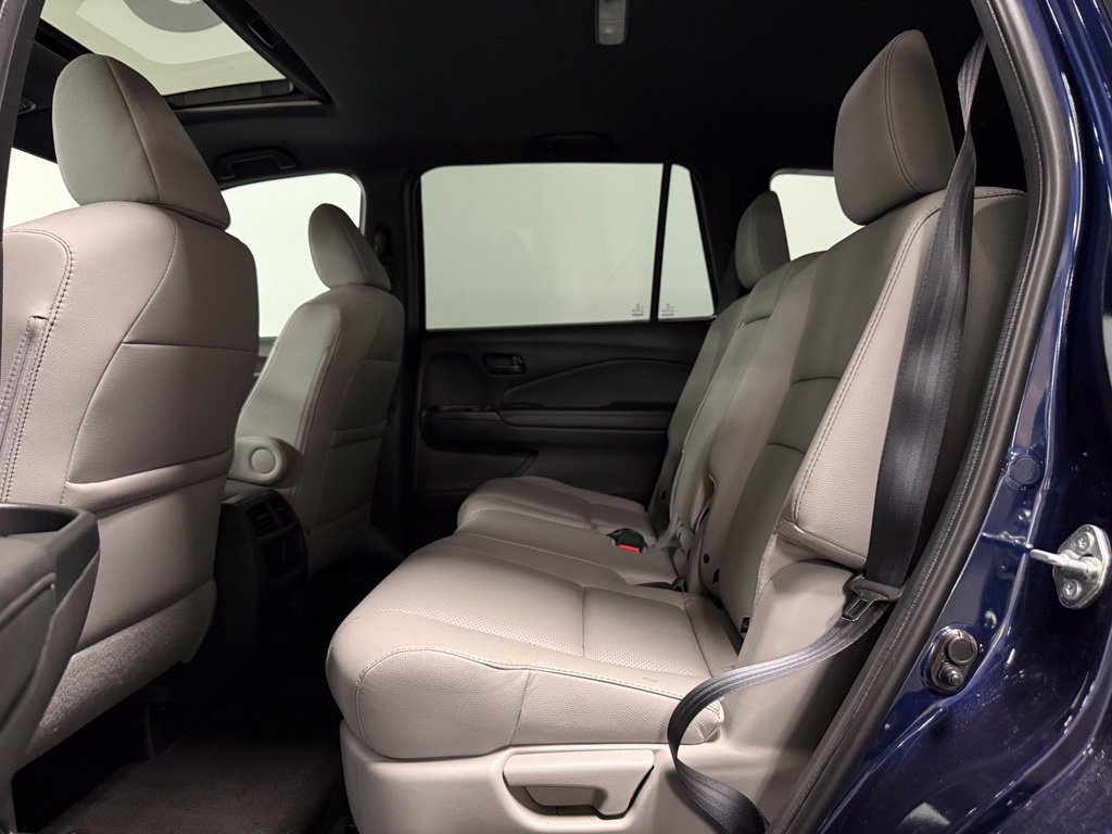 Used 2022 Honda Passport EX-L image 10