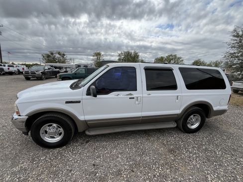 Used 2000 Ford Excursion Limited image 2