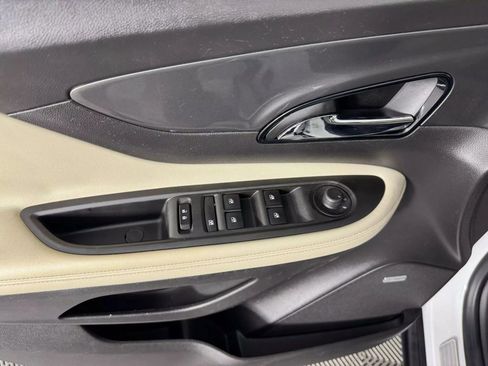 Used 2017 Buick Encore Premium w/ Experience Buick Package image 40