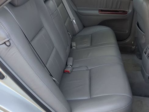 Used 2004 Toyota Camry XLE image 22