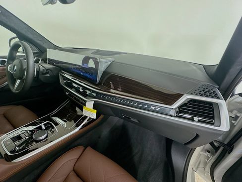 New 2027 BMW X7 xDrive40i AWD/4WD image 45