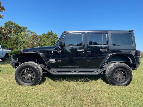 Used 2015 Jeep Wrangler Unlimited Sport AWD/4WD image 18