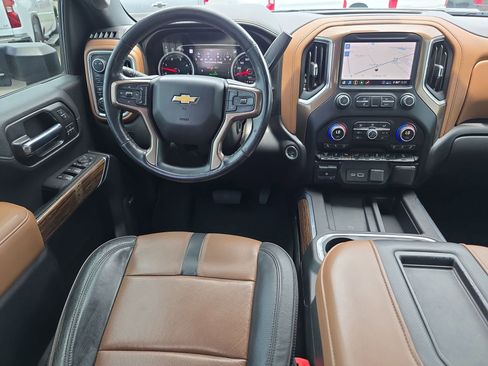 Used 2020 Chevrolet Silverado 2500 High Country w/ Z71 Off-Road Package AWD/4WD image 12