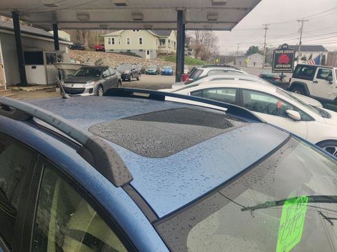 Used 2017 Subaru Crosstrek 2.0i Premium w/ Moonroof Package image 9