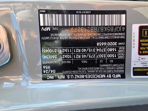 Used 2024 Mercedes-Benz GLE 450 4MATIC image 36