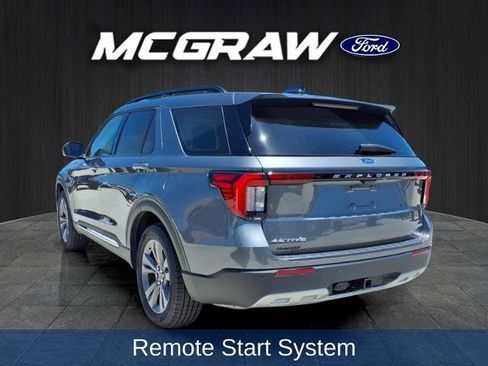 Certified 2025 Ford Explorer Active w/ Active Comfort Package AWD/4WD image 9