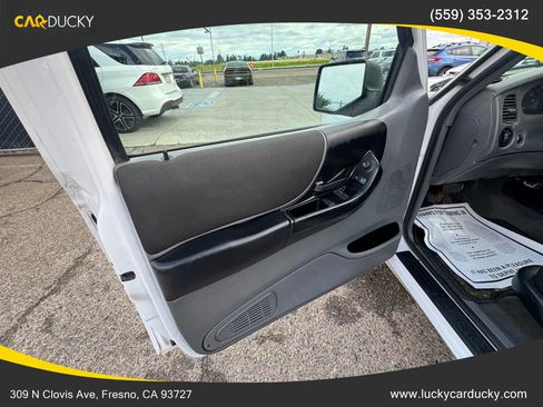 Used 2011 Ford Ranger XLT image 10