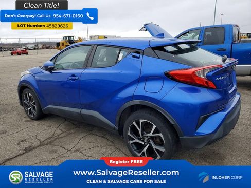 Used 2018 Toyota C-HR XLE image 3