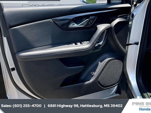 Used 2020 Chevrolet Blazer RS FWD image 17