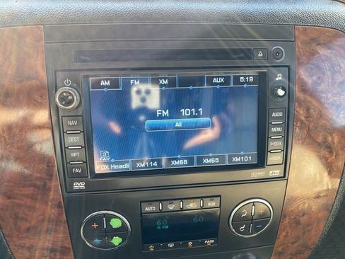 Used 2007 Chevrolet Tahoe LT w/ LT Preferred Equipment Group AWD/4WD image 16