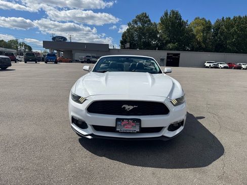 Used 2016 Ford Mustang Premium image 13