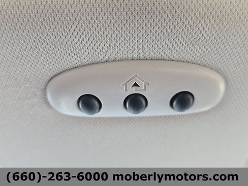 Used 2019 Ford Edge Titanium w/ Equipment Group 301A image 40