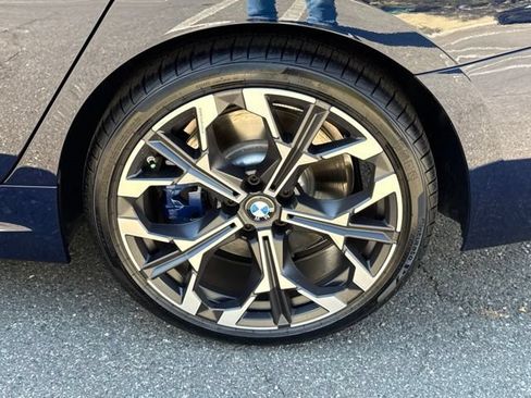 New 2026 BMW 330i Sedan w/ M Sport Package RWD image 13