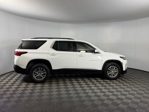 Used 2023 Chevrolet Traverse LT image 5