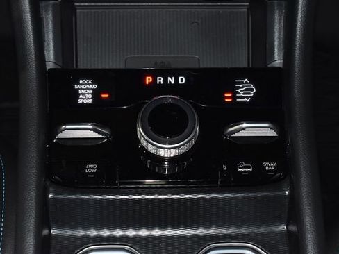 New 2025 Jeep Grand Cherokee Trailhawk w/ Advanced Protech Group II image 19