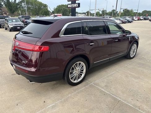 Used 2017 Lincoln MKT AWD w/ Technology Package image 19
