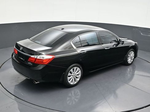 Used 2015 Honda Accord Touring image 20