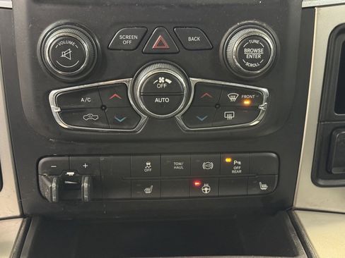 Used 2016 RAM 2500 Big Horn image 34