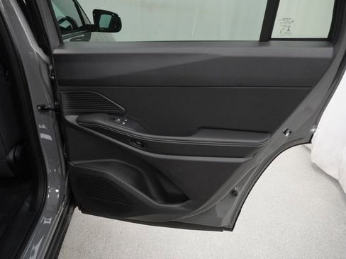 New 2026 Jeep Cherokee Laredo AWD/4WD image 33