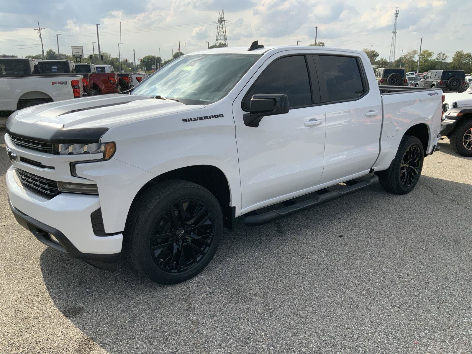 Used 2021 Chevrolet Silverado 1500 RST w/ Rally Edition AWD/4WD image 4