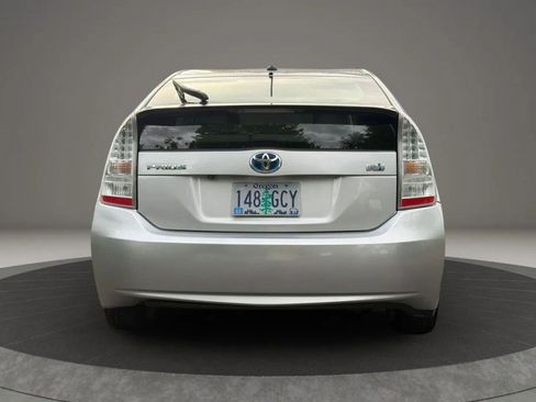 Used 2010 Toyota Prius Five w/ Navigation Pkg FWD image 12
