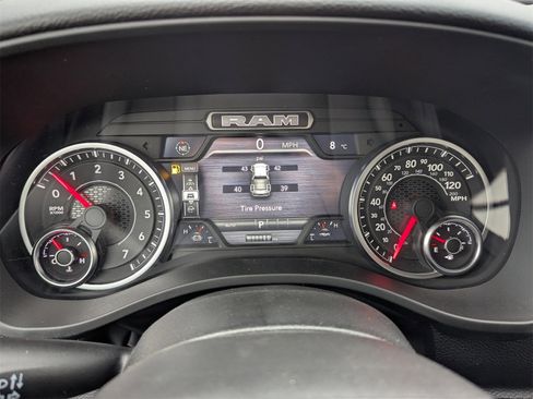 New 2026 RAM 1500 4x4 Crew Cab image 14