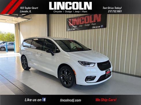 New 2026 Chrysler Pacifica Select image 23