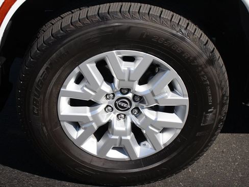Used 2022 Nissan Frontier SV RWD image 14