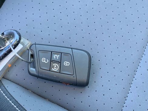 Used 2025 Volkswagen Jetta SE image 22