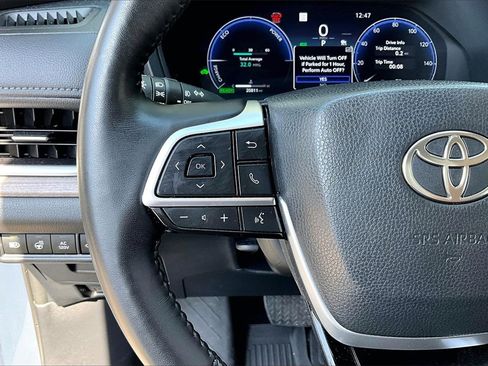 Used 2024 Toyota Grand Highlander Limited image 10