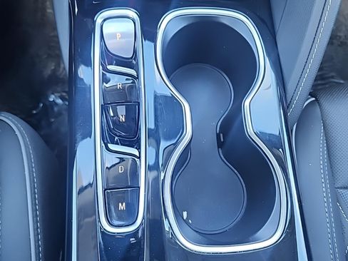 Used 2023 Buick Envision Avenir image 17