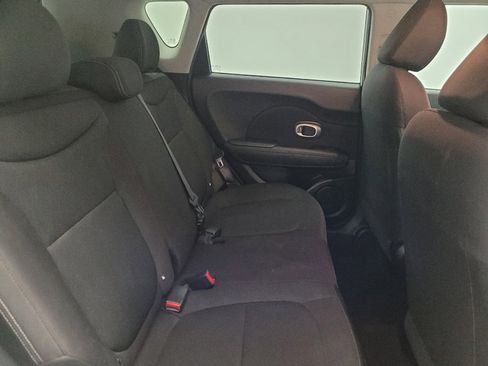 Used 2016 Kia Soul FWD image 19